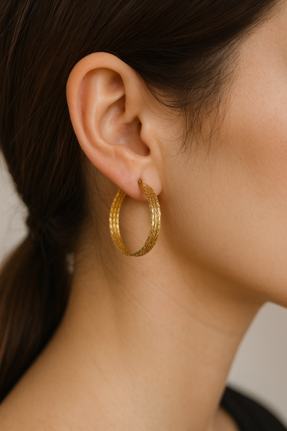 Layered gold round earring