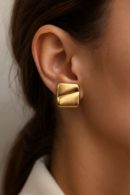 Rectangle Shape Wave Style Stud Earring