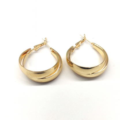 Plain simple gold hoops earring