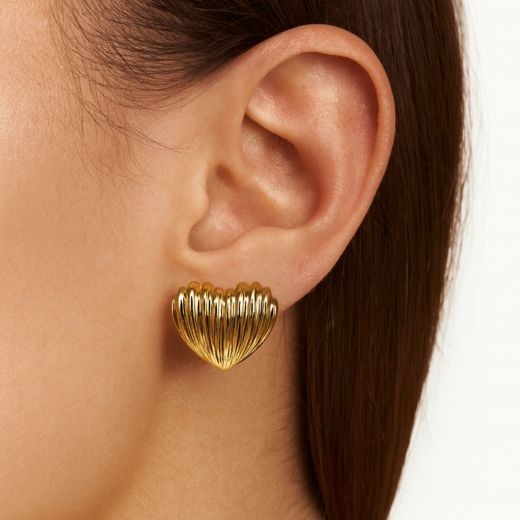 Shell and heart mix design stud