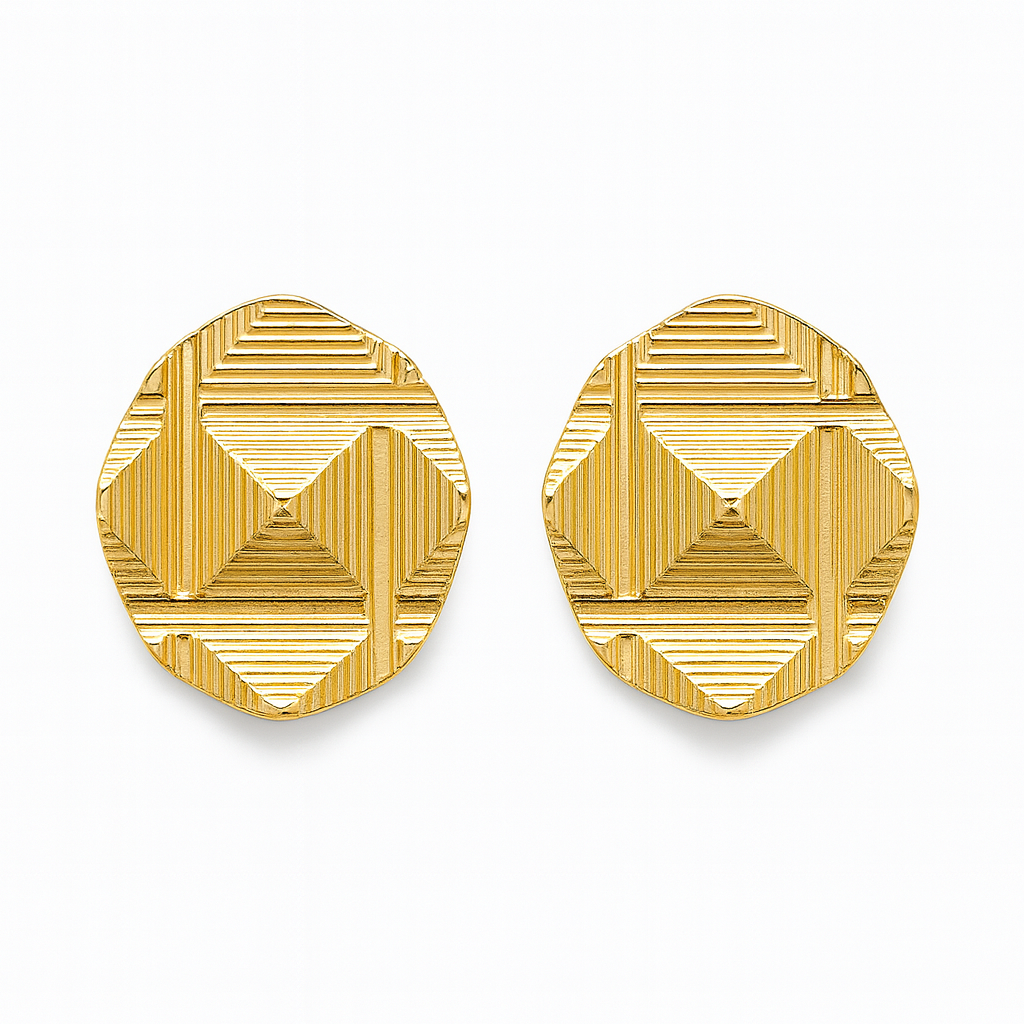 Round gold stud earring