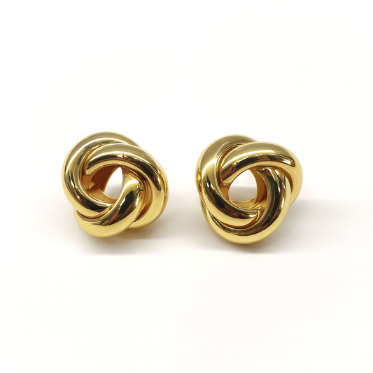 Small circle twisted stud earring