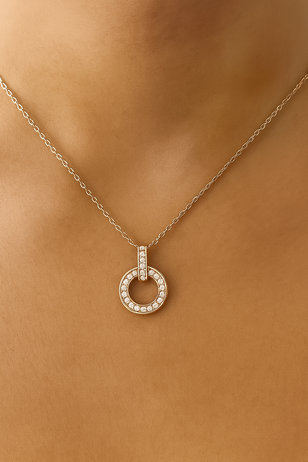 Trendy desing necklace with chain