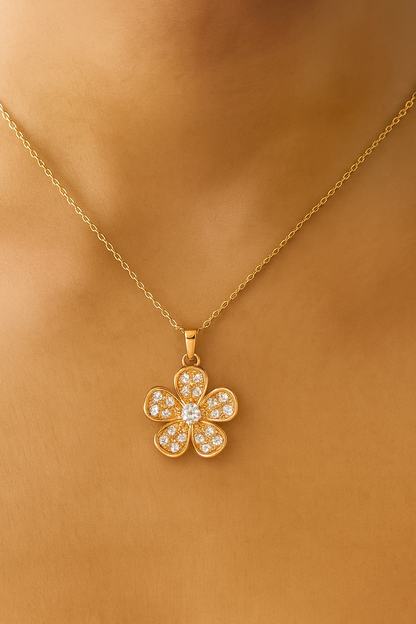 Star flower desing pendant with chain