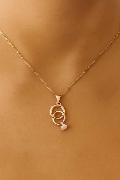 Double circle ring of  diamond pendant with chain