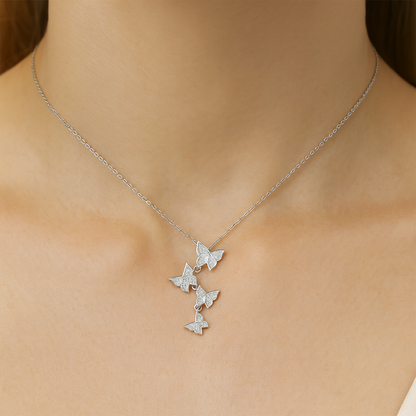 Small  pretty butterfly silver necklace