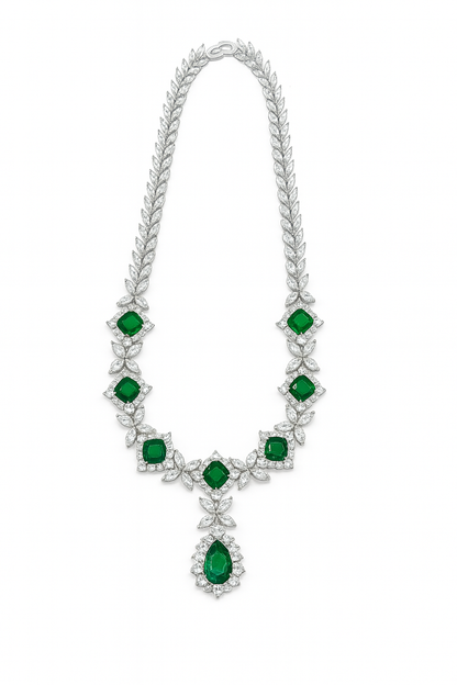 Cubic Zirconia Green and white diamonds luxurious necklace