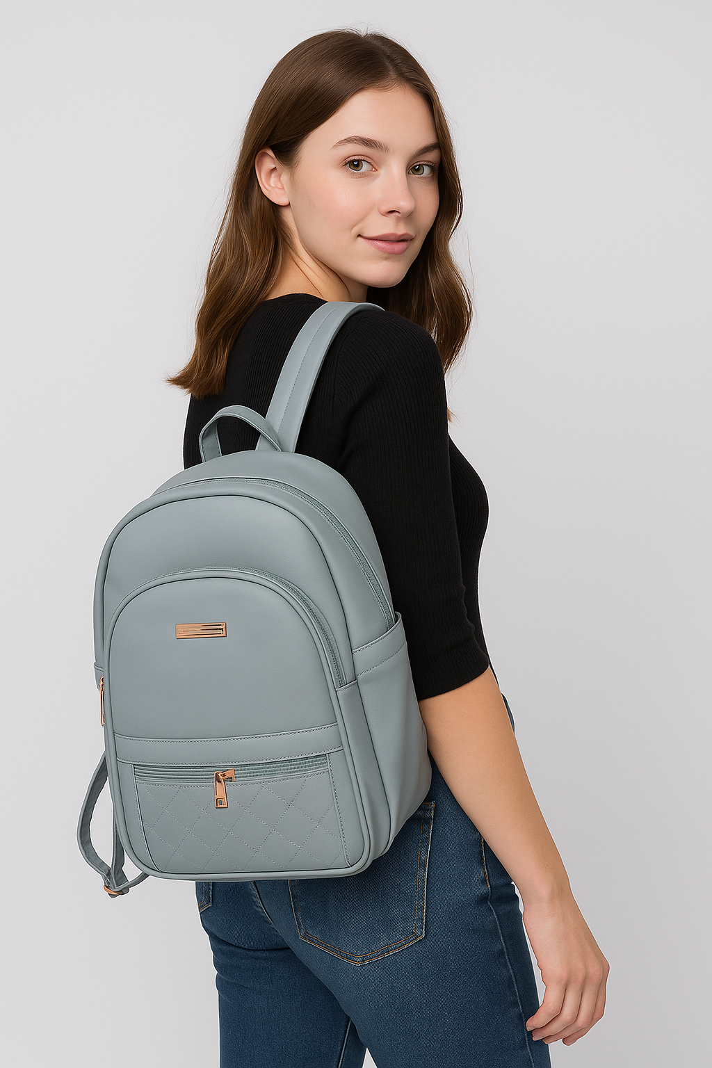 Fancy grey bag pack with pouch