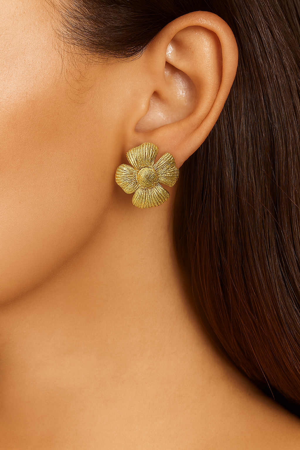 Gold flower matt finish earring
