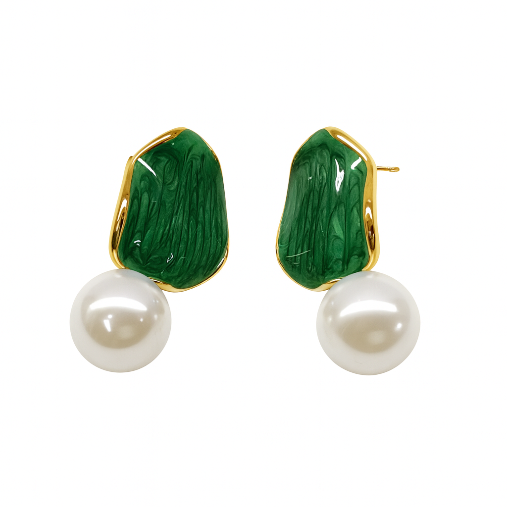 Green Leaf Style With White Pearl Earring