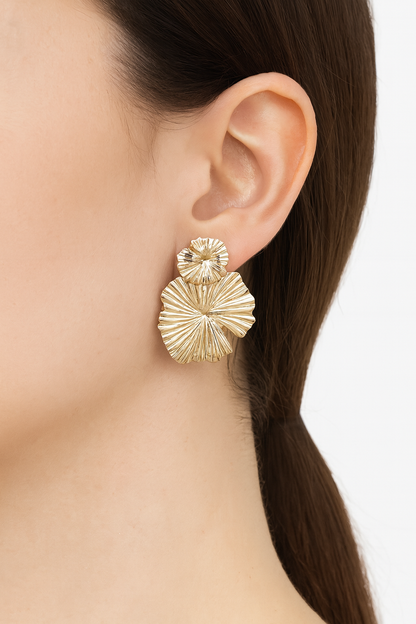 Gold flower drop earring