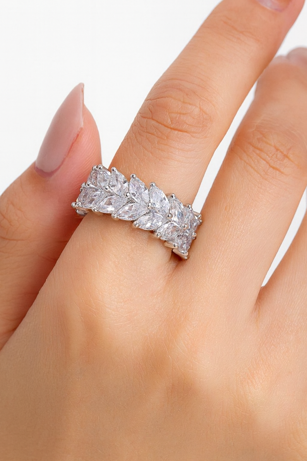 Luxury cubic zirconia stone pave olive leave style finger ring for girls & women