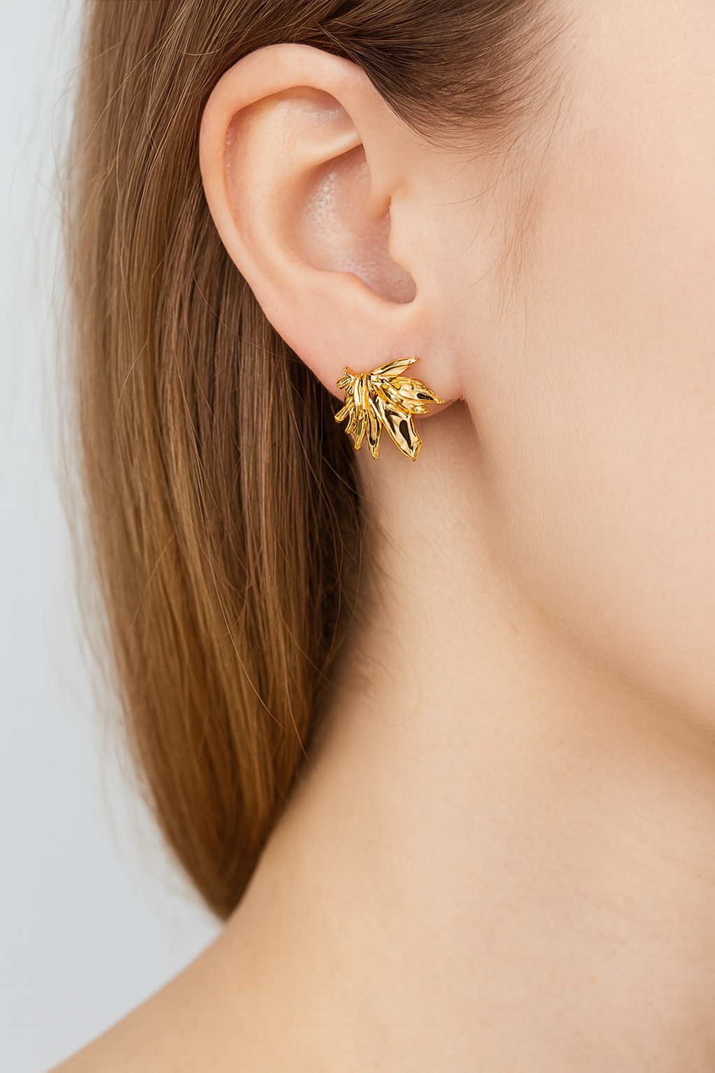 Gold plated Flower design earring stud