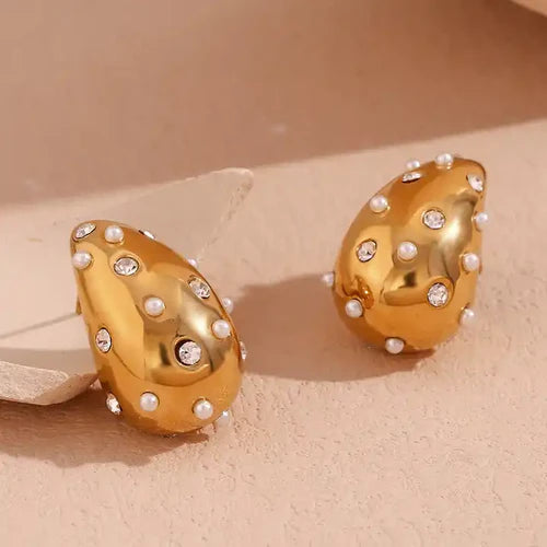 Gold rain drop earring stud with small diamonds