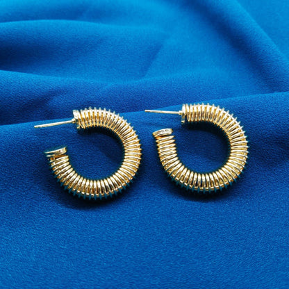 Spring design gold rooted earring