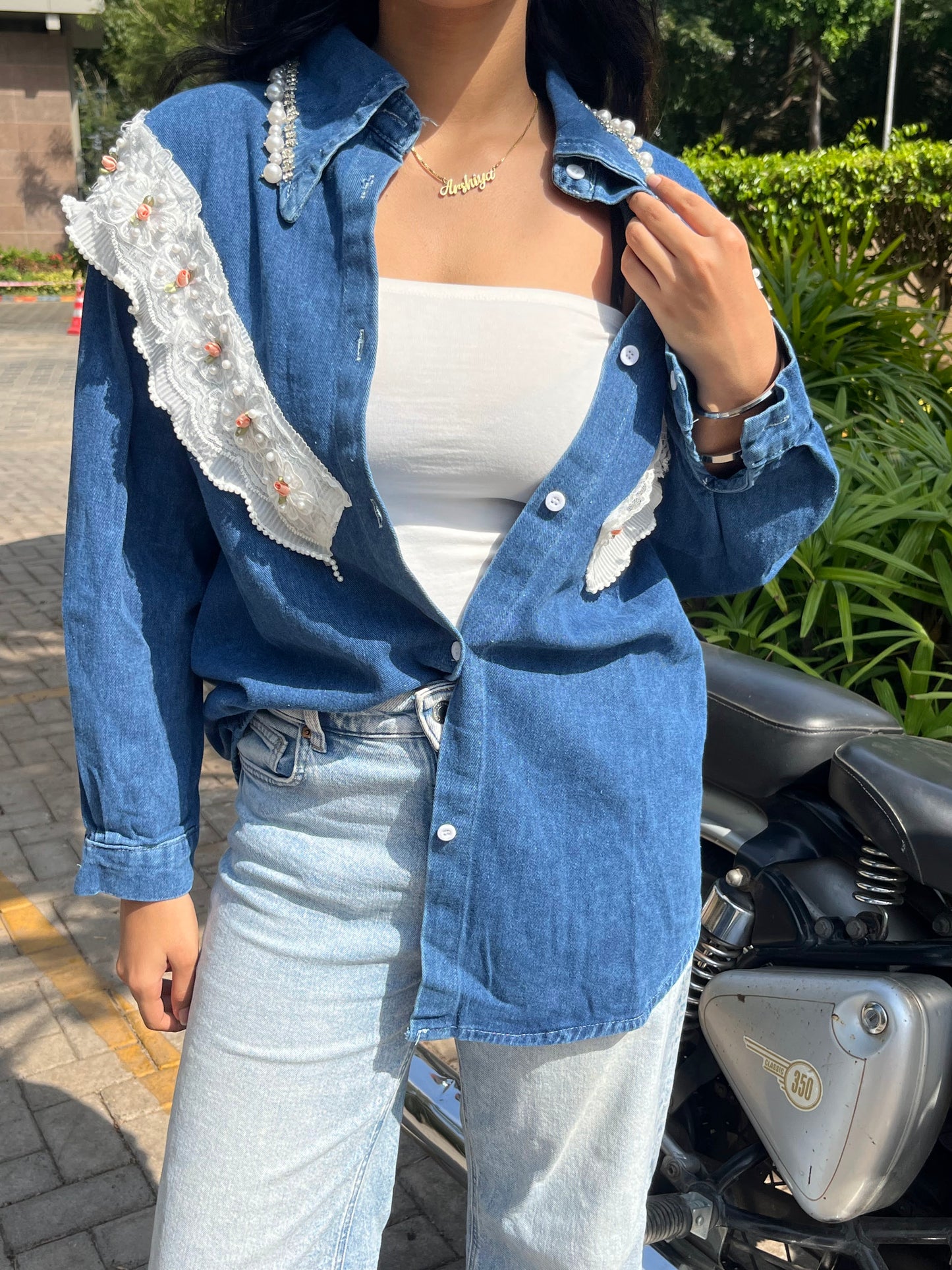 Full sleeve embroidery denim shirt for women's