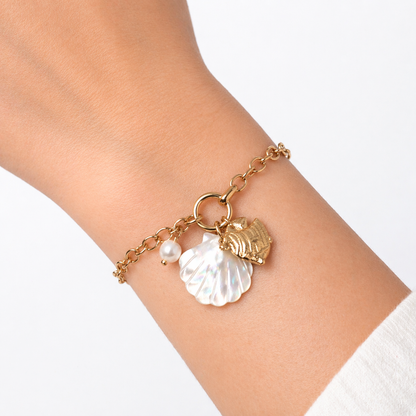 Beautiful gold fish charm bracelets