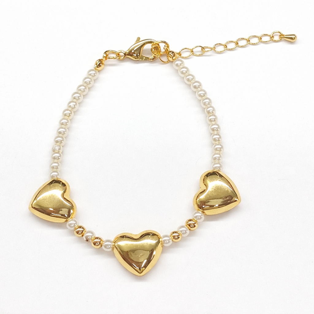 Three heart with pearl bracelet