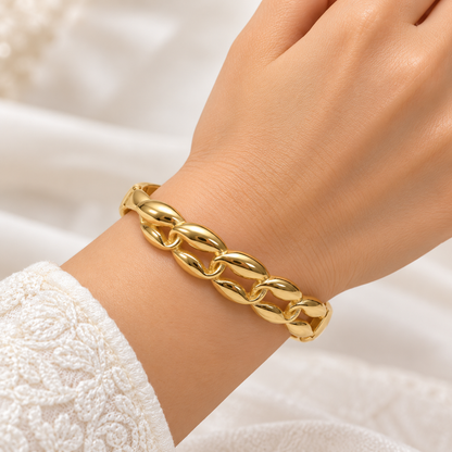 Golden Enteral Link Bracelet