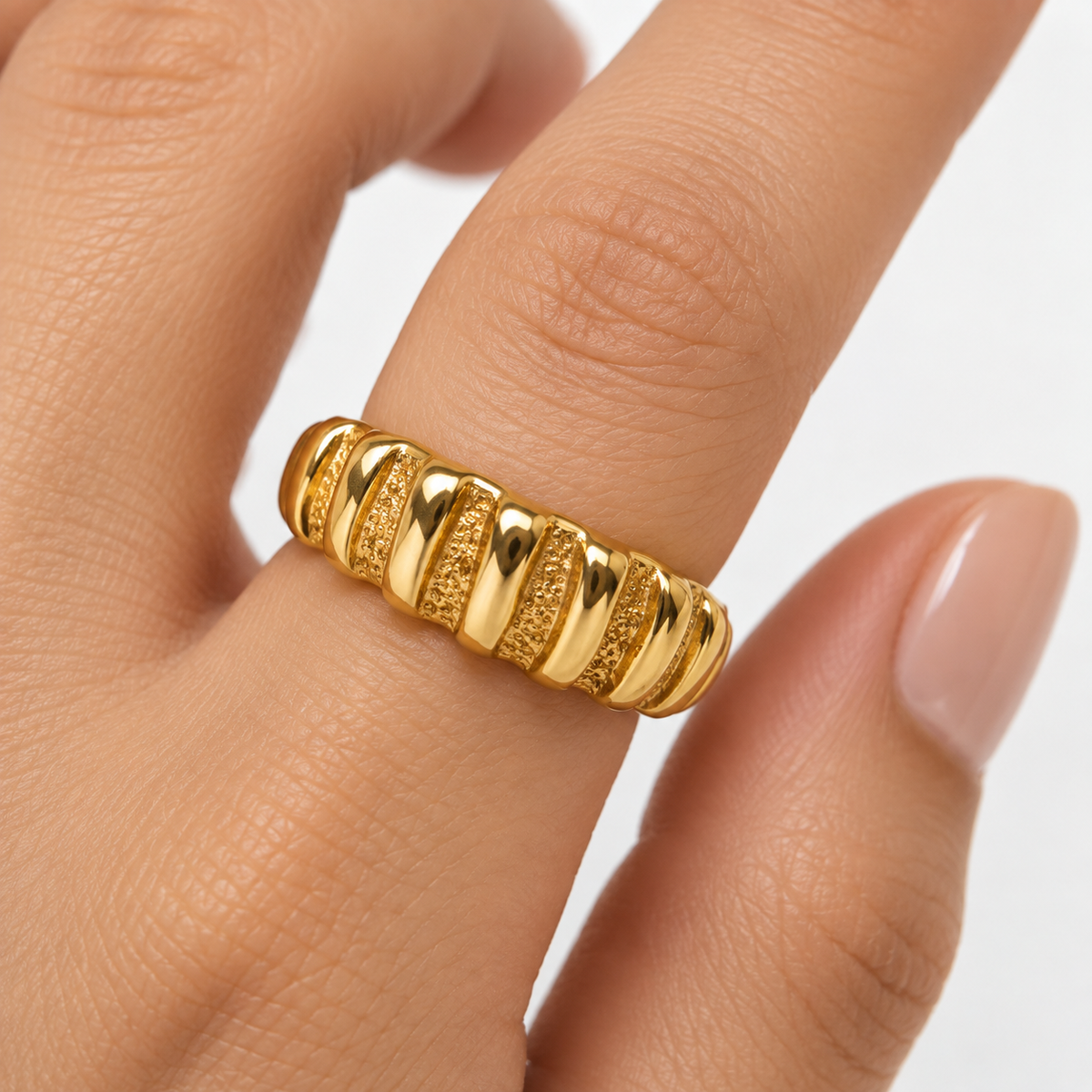 Gold Ribbed Open Ring