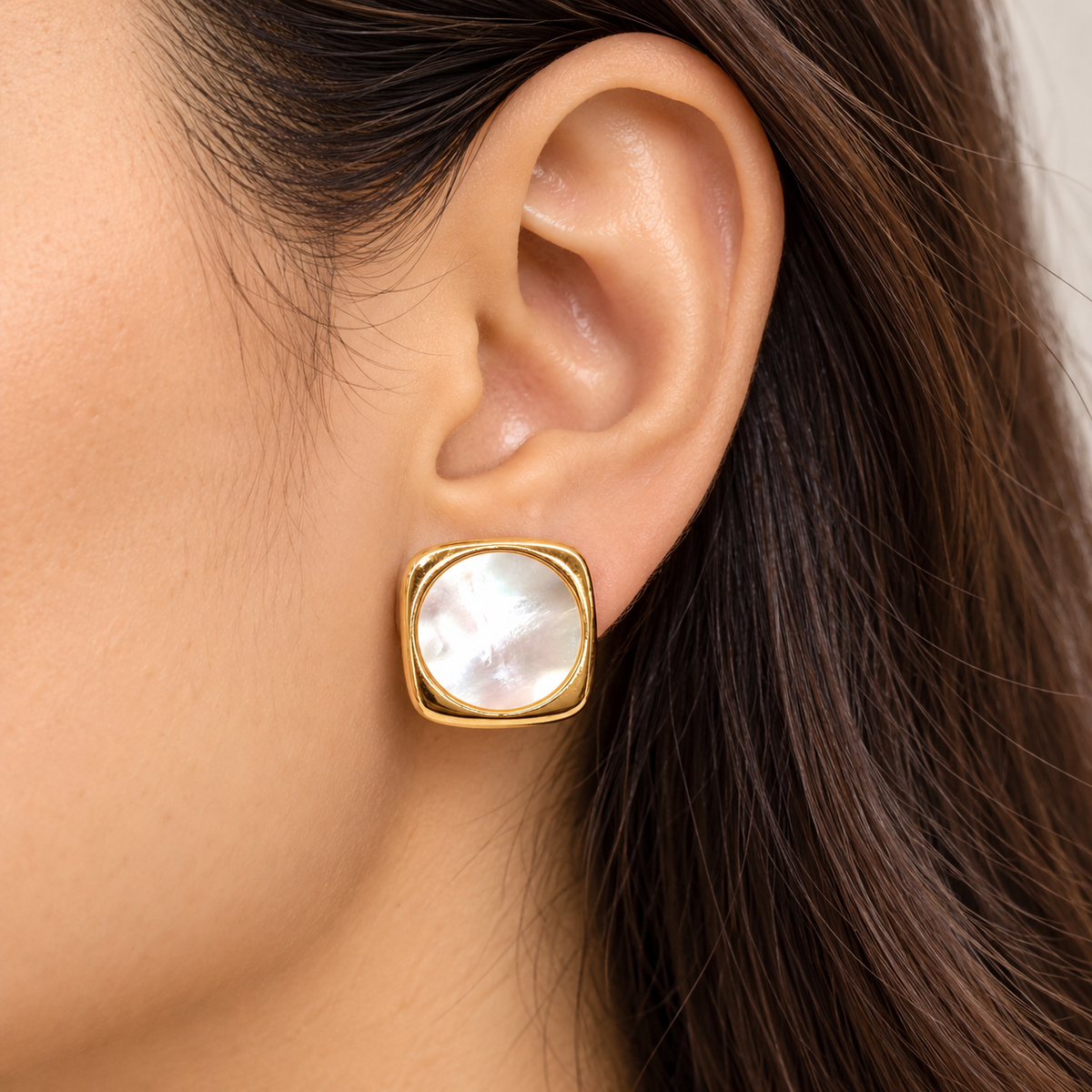 Golden square stud earring