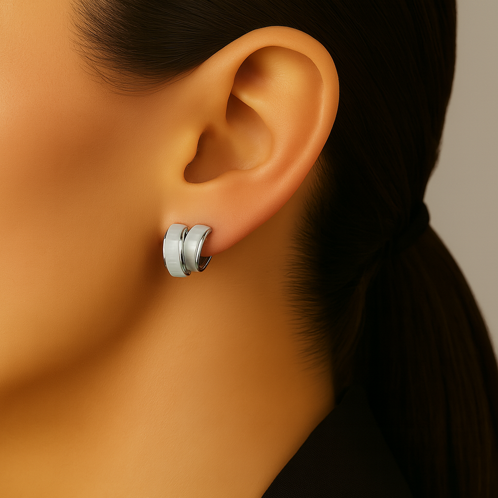 Fine haft circle with grey acrylic stud earring