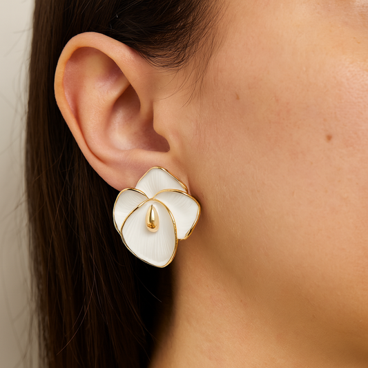 Orchid flower style stud earring