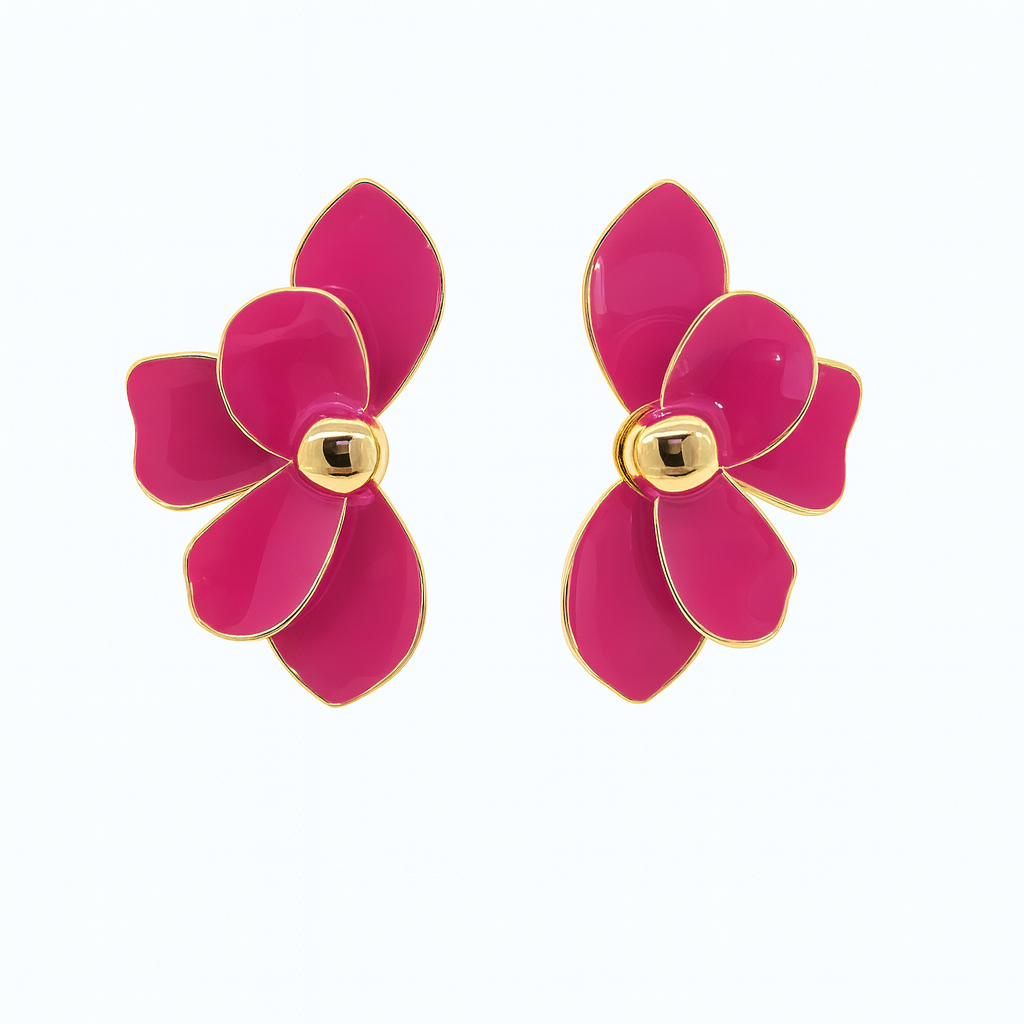Stunning lotus flower golden stud earring