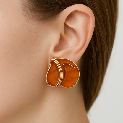 Charming peepal leaf style brown stud earring