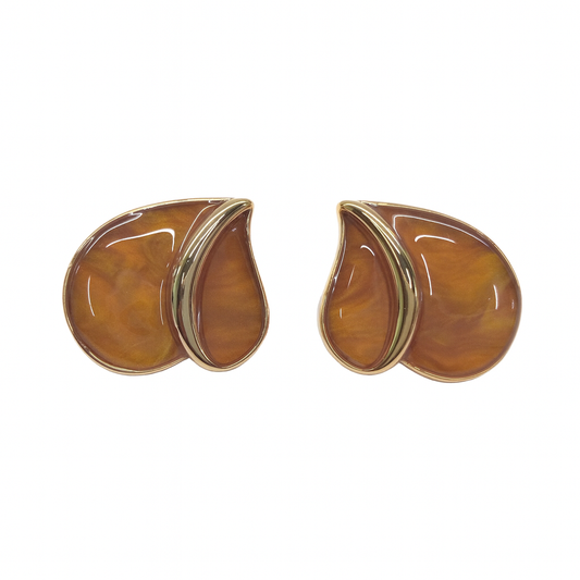 Charming peepal leaf style brown stud earring