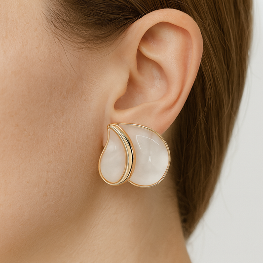 Precious peepal leaf stud earring