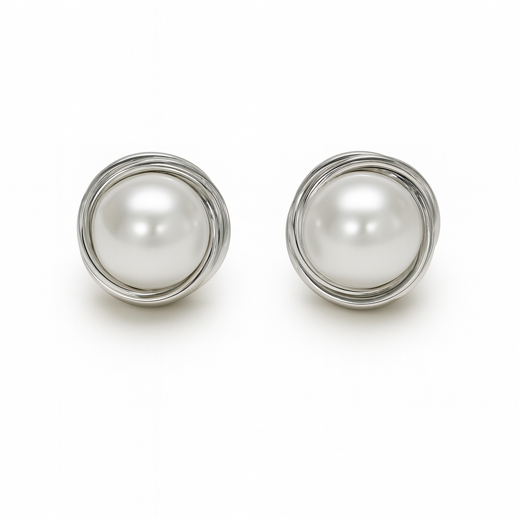Charming natural pearl silver stud earring