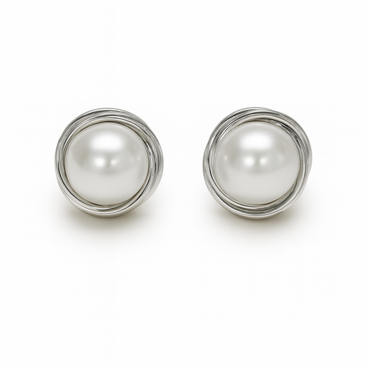 Charming natural pearl silver stud earring
