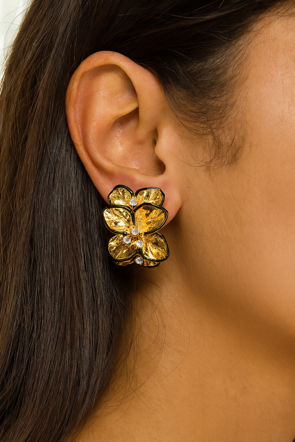 Golden flower with black shaded stud earring