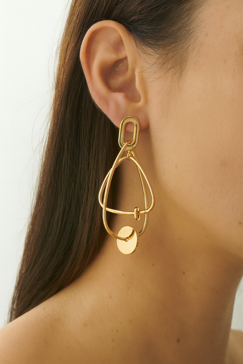 Pretty geometric style golden dangle earring