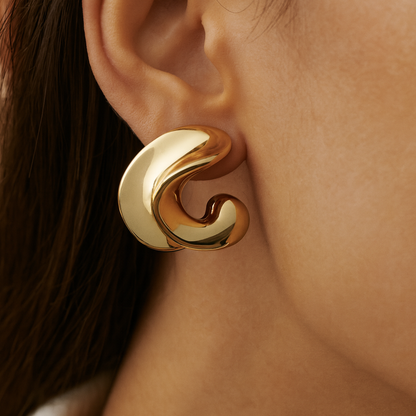 Classy golden curve style stud earring