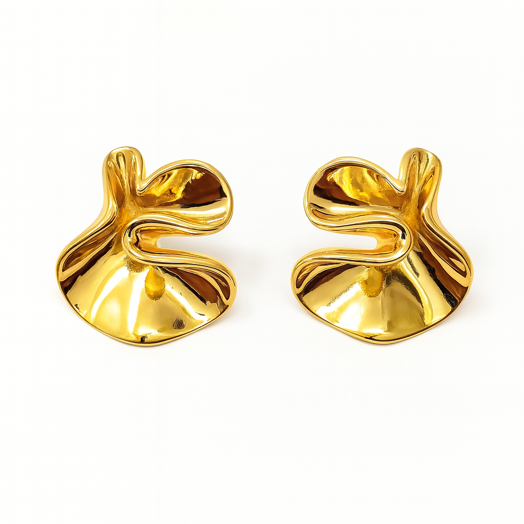 Amoeba style golden stud earring