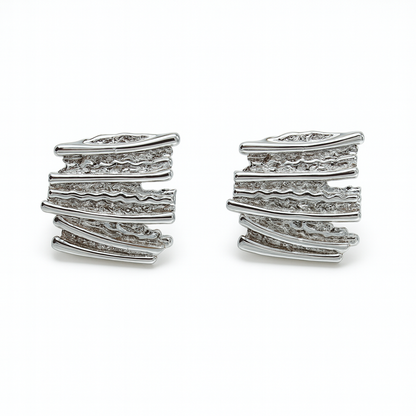 Irregular shape silver stud earring