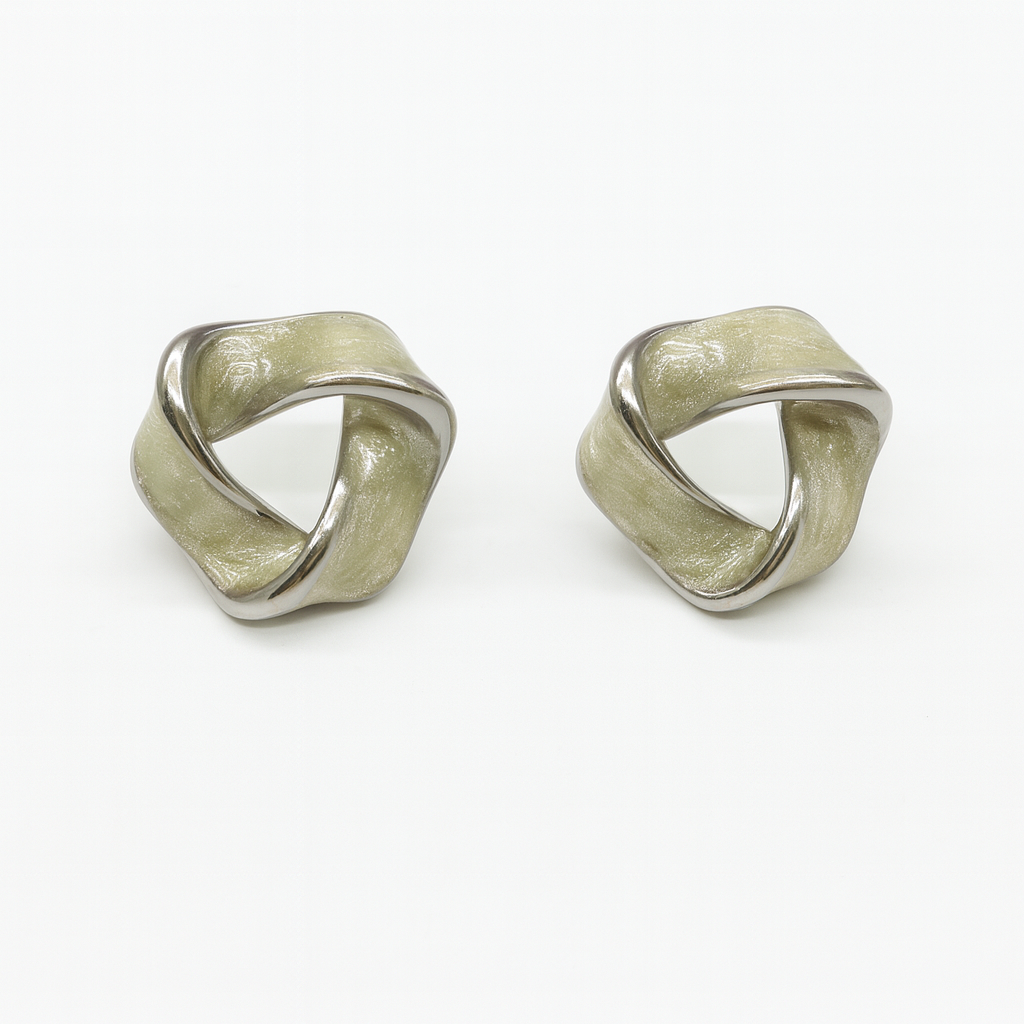 Stylish twisted green triangle stud earring
