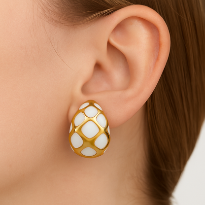 Fancy oval style white & gold shaded stud earring