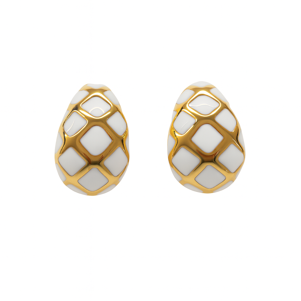 Fancy oval style white & gold shaded stud earring