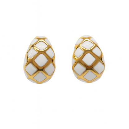 Fancy oval style white & gold shaded stud earring