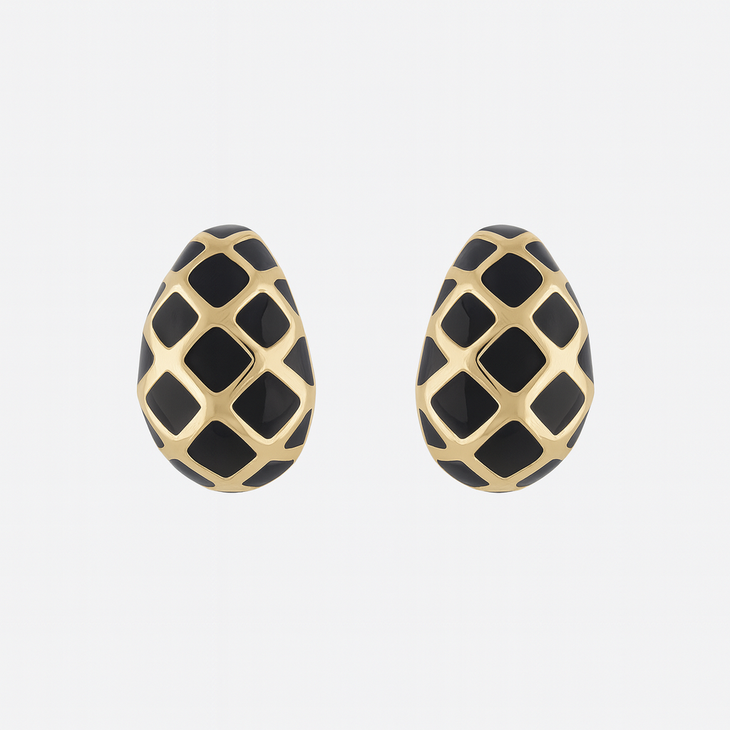 Fancy oval style black & gold shaded stud earring