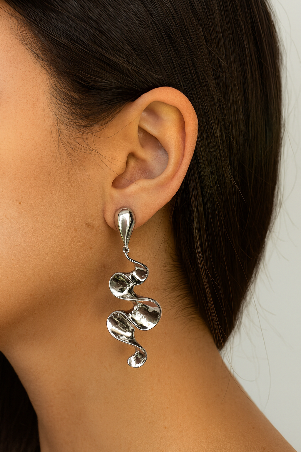 Snake shaky style ear spike earring