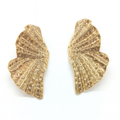 Wings style golden stud earring