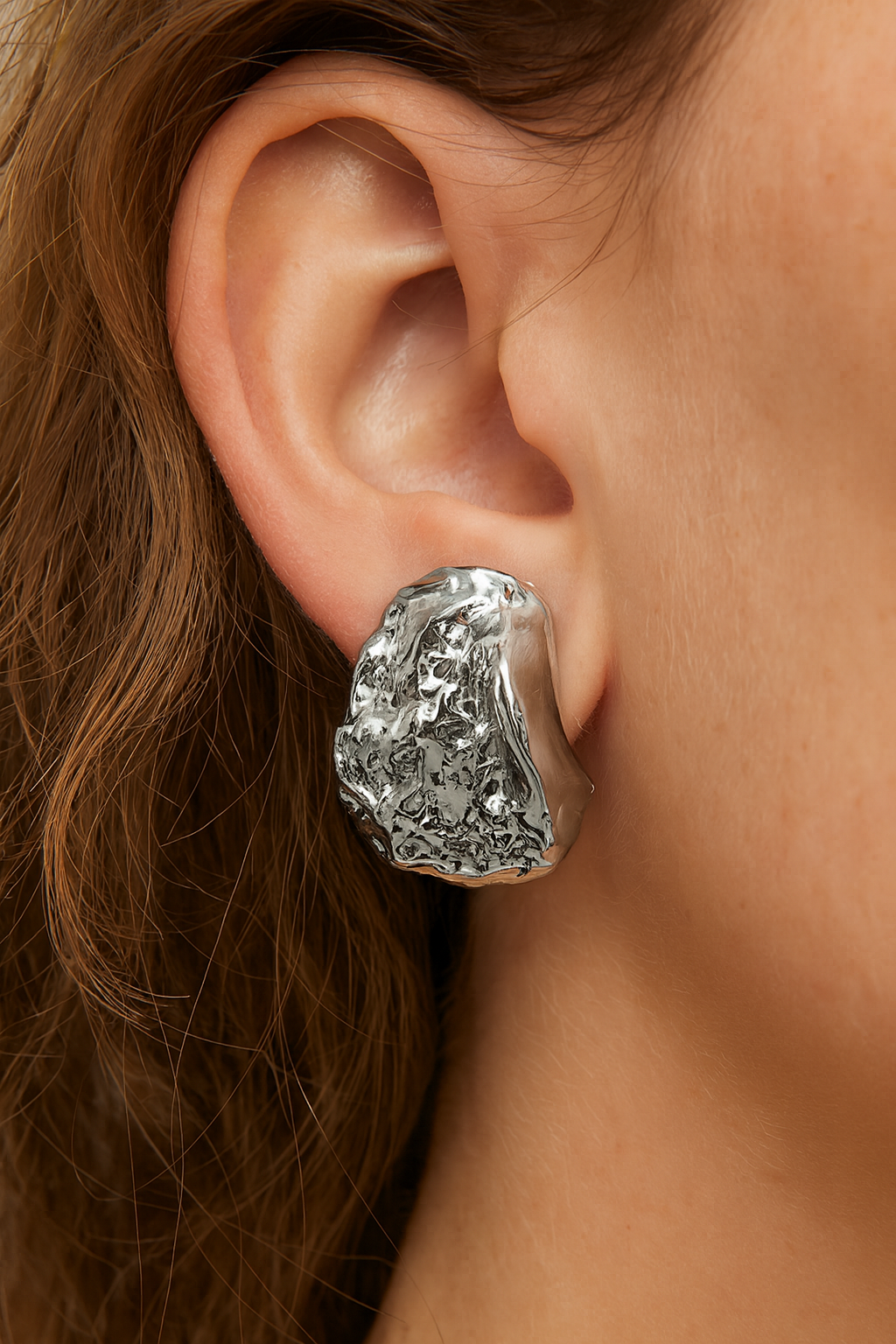 Lava style d shape silver stud earring