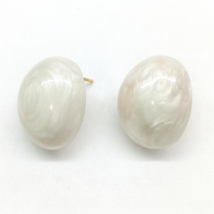 Oval style white texture stud earring