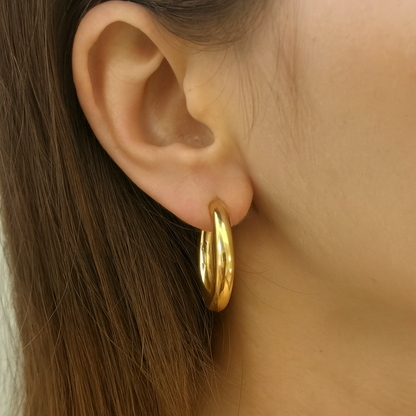 Gorgeous huggie earring for women