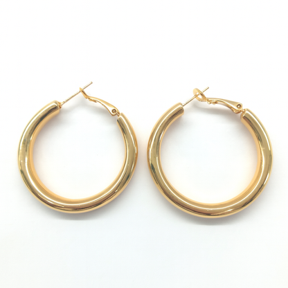 Gorgeous huggie earring for women