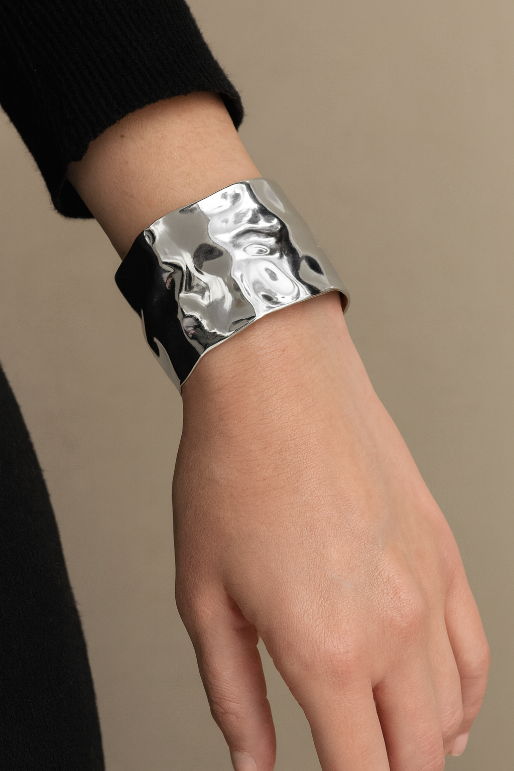 Elegant style silver kada bracelet for women